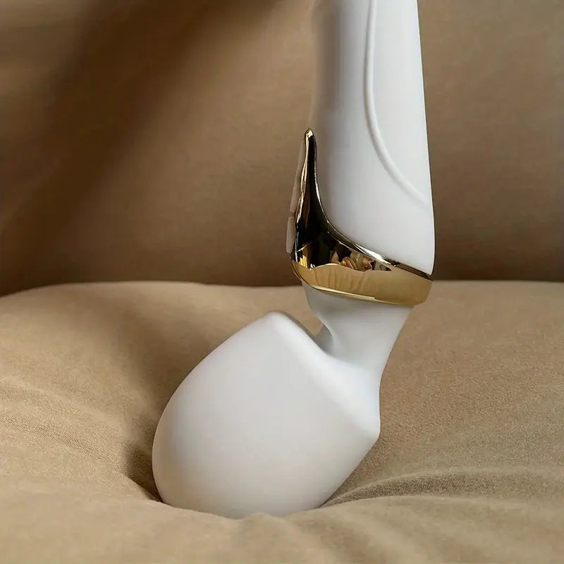 E-35 DualEclipse Wand Vibrator with dual motor and flexible design, displayed on a neutral background.